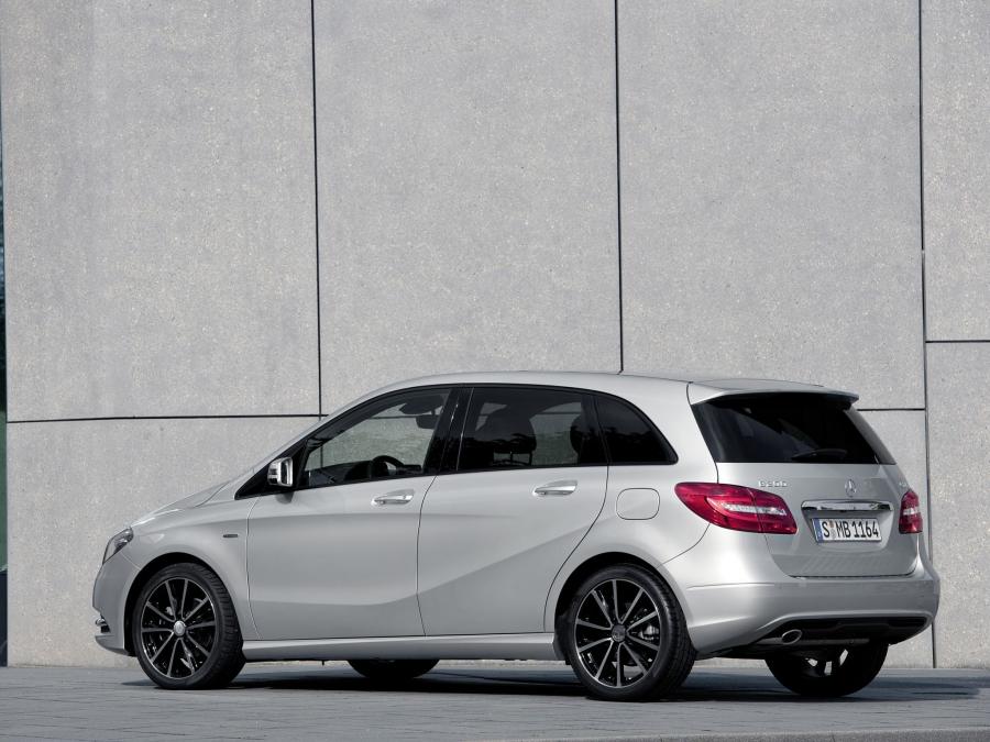  Mercedes-Benz B200 CDI BlueEFFICIENCY 2011 года  (фото 6 из 30)